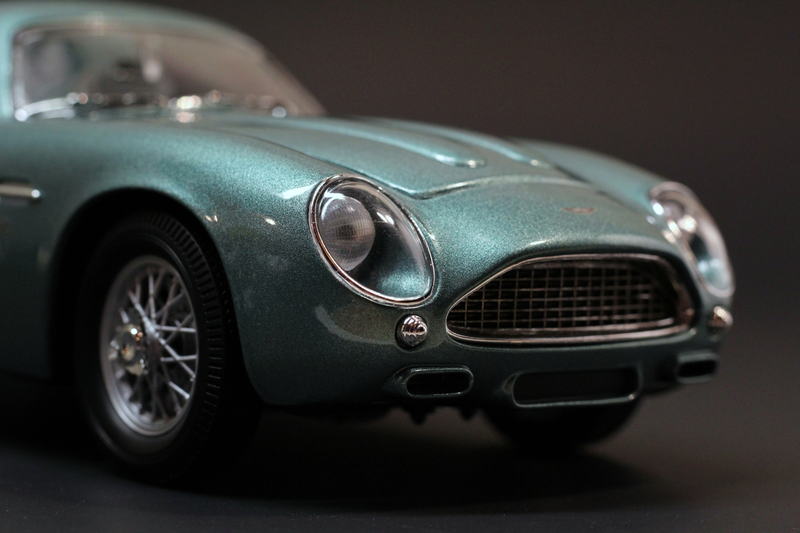Illustration for article titled 1:18 scale Aston Martin DB4 Zagato by Whitebox
